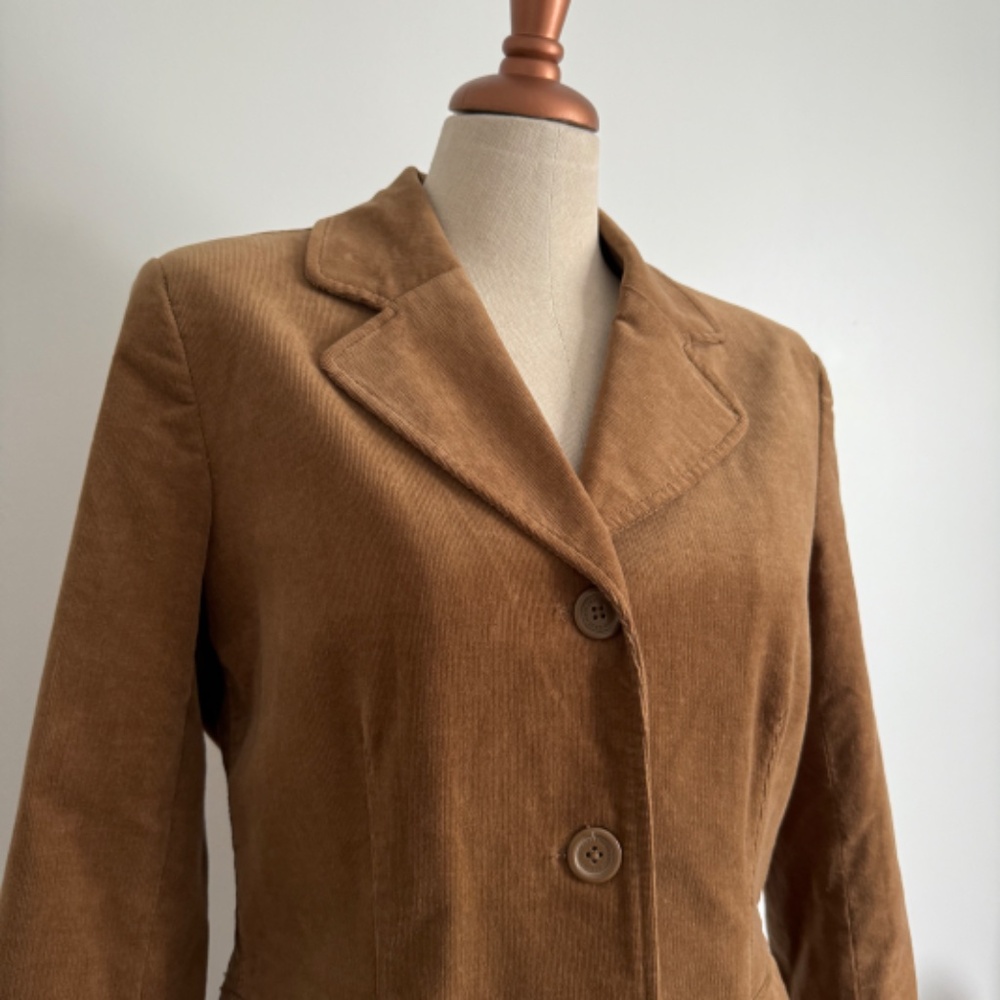 Lady Hathaway - Tan Velvet Blazer - Jacket